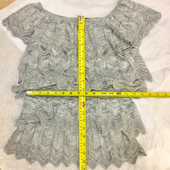 White House Black Market Woven Ruffle Top - S - Picture 5 of 6